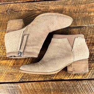 Toms Women's Suede Ankle Booties - Taupe
